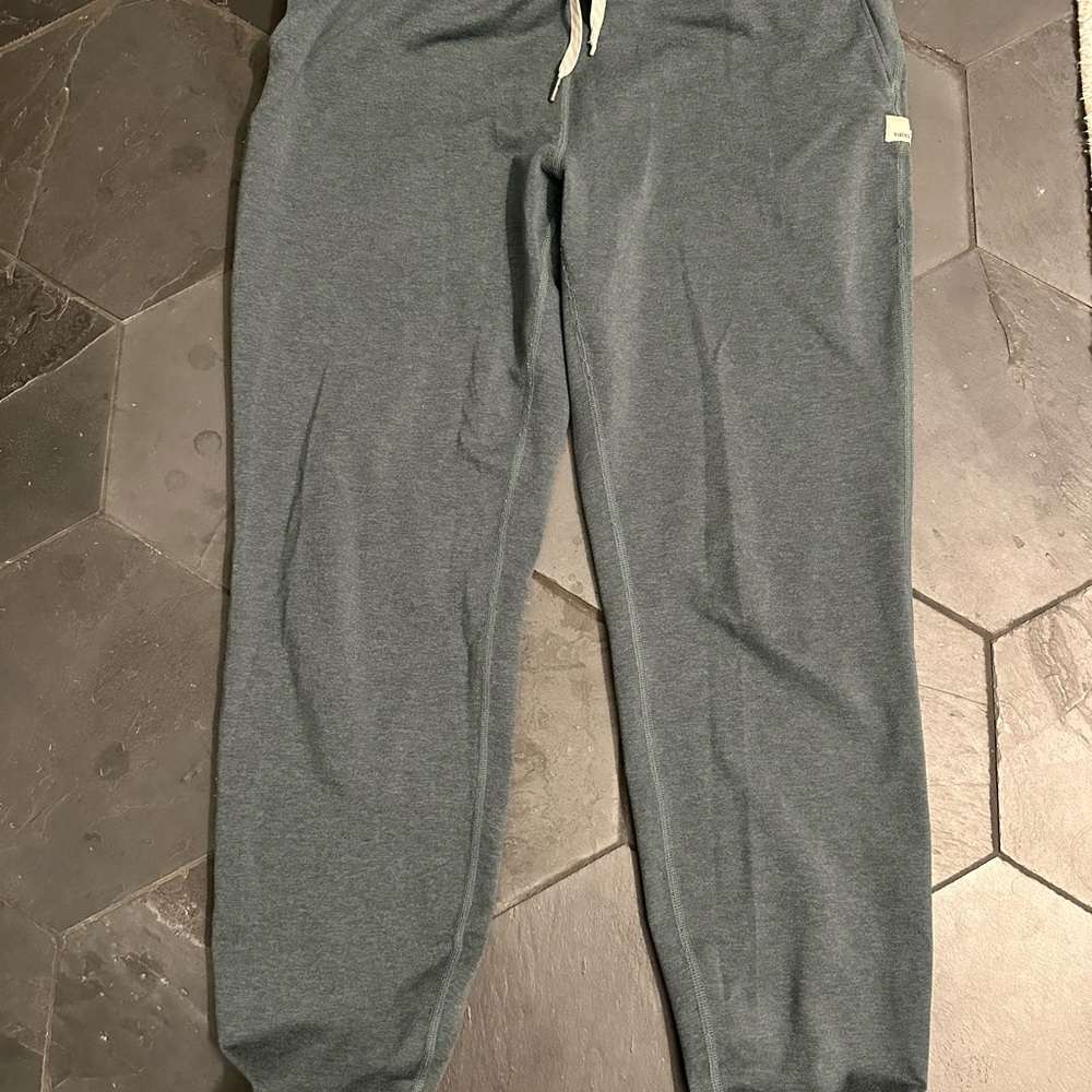 Vuori Womens Performance Joggers